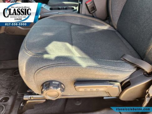 Used 2025 Jeep Wrangler Willys image 48