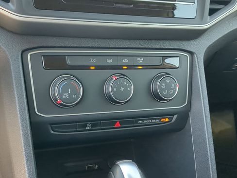 Used 2019 Volkswagen Atlas S image 17