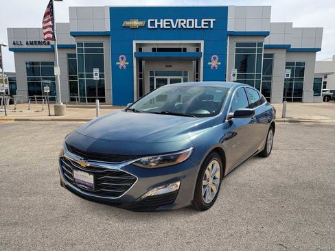 Used 2024 Chevrolet Malibu LT FWD image 1