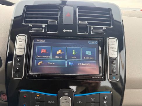 Used 2015 Nissan Leaf SV w/ LED & Quick Charge Package image 16