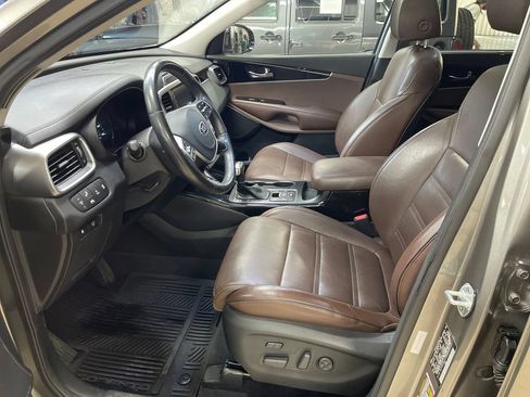 Used 2019 Kia Sorento SX w/ SX Touring Package AWD/4WD image 14