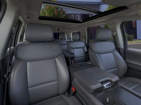 New 2026 Ford Expedition Active image 33