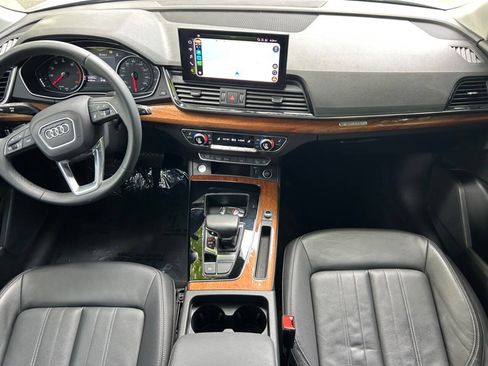 Used 2023 Audi Q5 2.0T Premium w/ Convenience Package AWD/4WD image 6