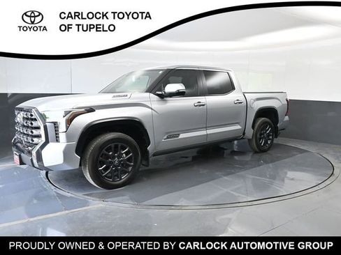 Used 2025 Toyota Tundra Platinum AWD/4WD image 8