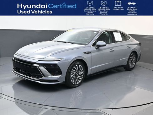 Used 2025 Hyundai Sonata SEL FWD image 1