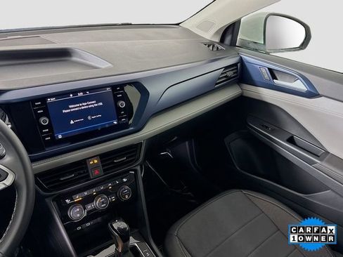 Used 2024 Volkswagen Taos SE image 22