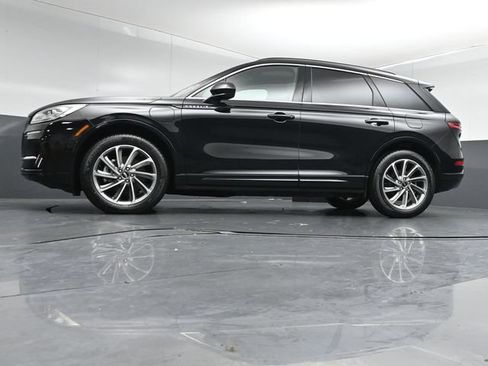 Certified 2025 Lincoln Corsair Grand Touring AWD/4WD image 40