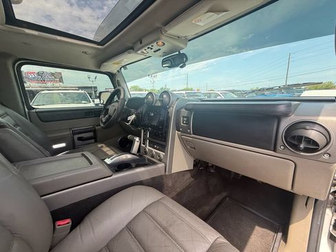 Used 2003 HUMMER H2 w/ Preferred Equipment Group AWD/4WD image 25