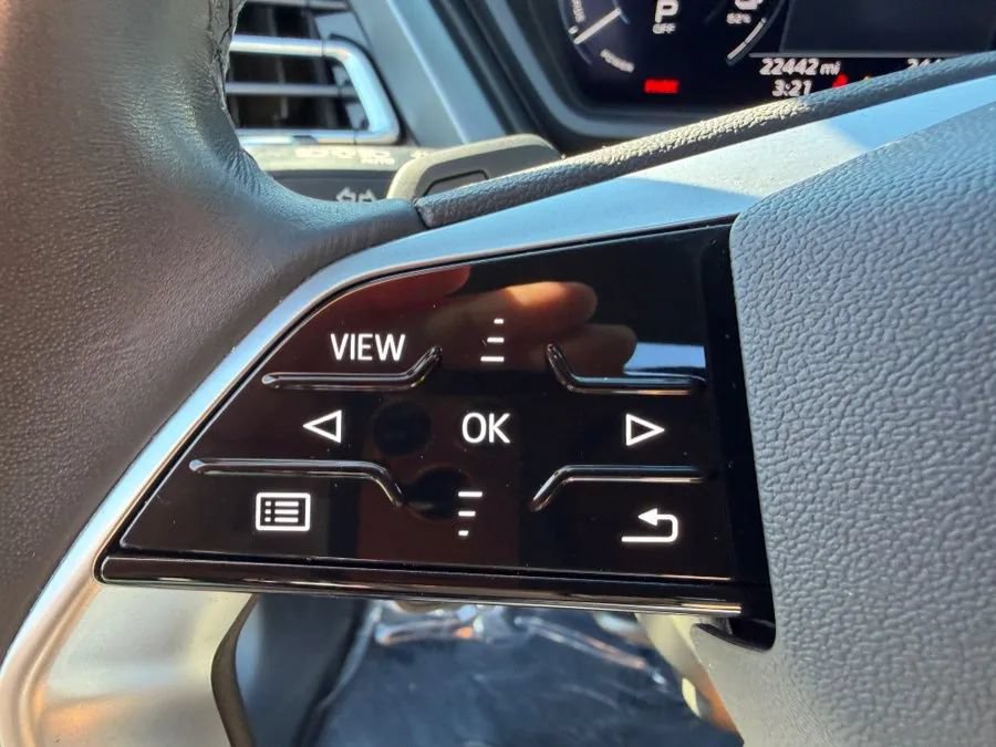 Used 2023 Audi Q4 e-tron Prestige AWD/4WD image 12