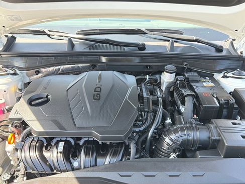 Certified 2025 Hyundai Sonata SE FWD image 15