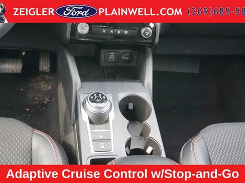 Used 2025 Ford Escape ST-Line w/ Tech Pack #1 AWD/4WD image 16
