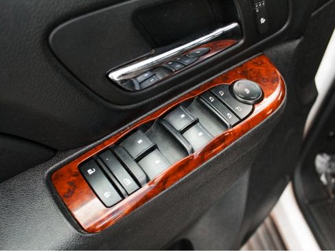 Used 2014 Chevrolet Tahoe LT w/ All-Star Edition AWD/4WD image 8