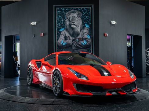 Used 2020 Ferrari 488 Pista Coupe image 8