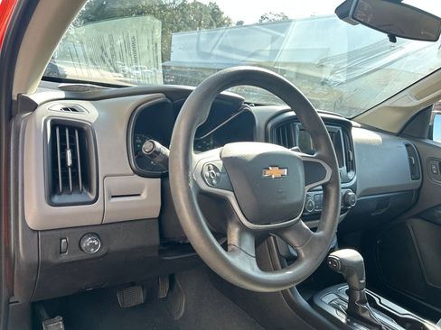 Used 2019 Chevrolet Colorado W/T w/ WT Convenience Package image 10