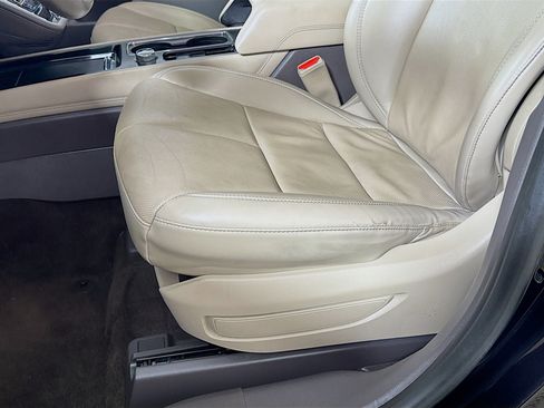Used 2022 Lincoln Corsair AWD w/ Premium Package image 22