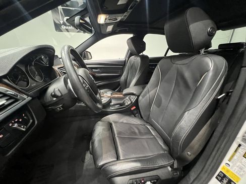 Used 2018 BMW 330i xDrive Sedan image 25