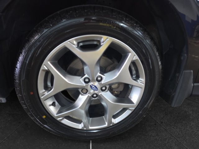 Used 2017 Subaru Forester 2.5i Touring AWD/4WD image 9