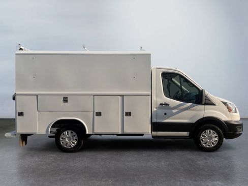 Used 2019 Ford Transit 250 138 RWD image 4