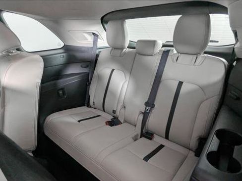 Used 2024 MAZDA CX-90 Plug-In Hybrid w/ Preferred image 19