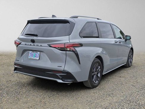Certified 2026 Toyota Sienna XSE AWD/4WD image 3