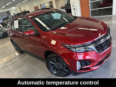Used 2023 Chevrolet Equinox RS AWD/4WD image 10