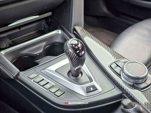 Used 2015 BMW M4 Convertible image 20