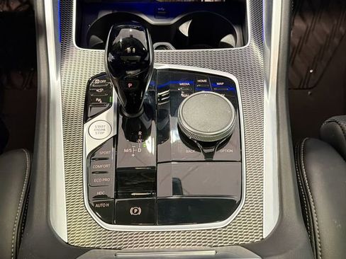 Used 2023 BMW X6 xDrive40i w/ M Sport Package image 15