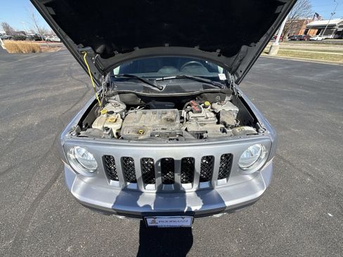 Used 2017 Jeep Patriot High Altitude image 20