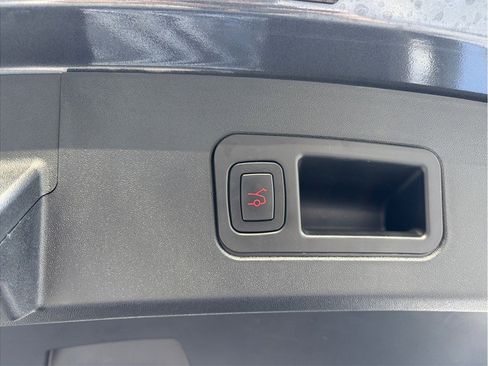 Used 2018 Tesla Model S 100D image 47