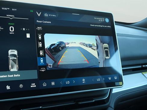 New 2024 VinFast VF 9 Plus AWD/4WD image 6