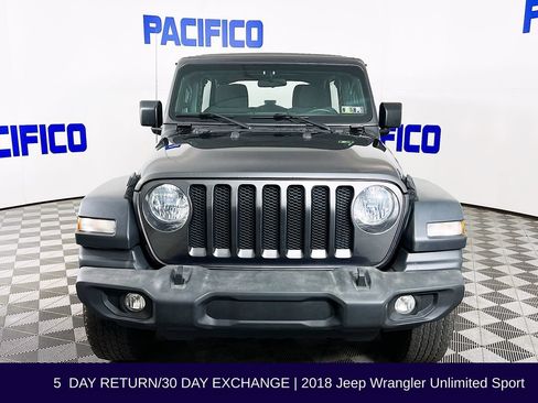 Used 2018 Jeep Wrangler Unlimited Sport AWD/4WD image 3