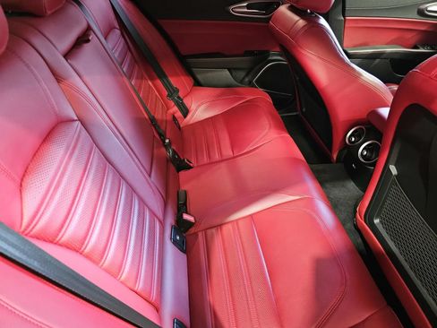 Used 2020 Alfa Romeo Giulia Ti Sport w/ Quick Order Package 22U Sport RWD image 9