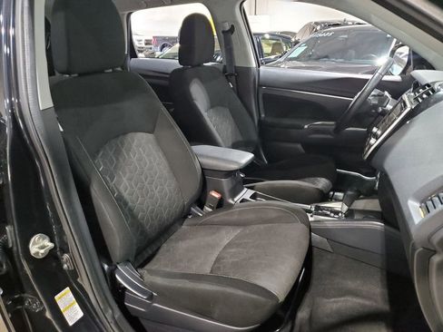 Used 2020 Mitsubishi Outlander Sport SE image 14