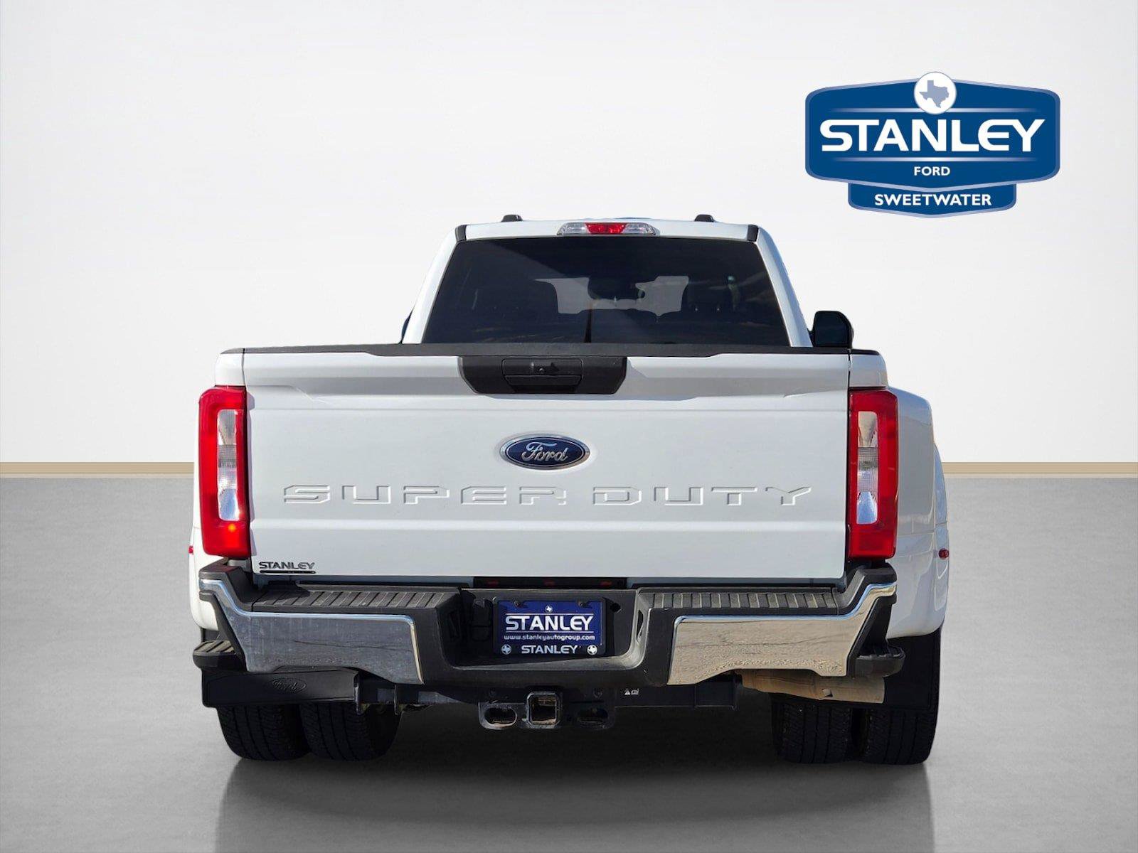 Used 2025 Ford F350 XLT w/ FX4 Off-Road Package AWD/4WD image 7