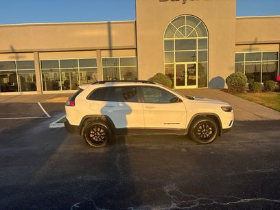 Used 2023 Jeep Cherokee Altitude Lux