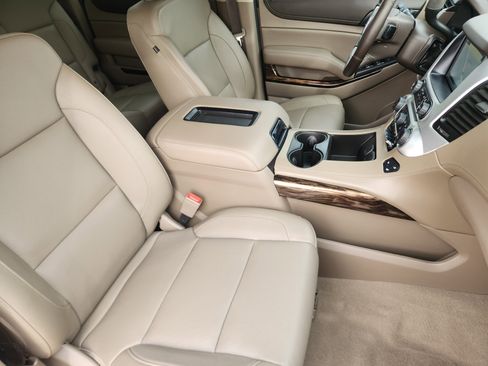 Used 2020 GMC Yukon XL SLT image 15