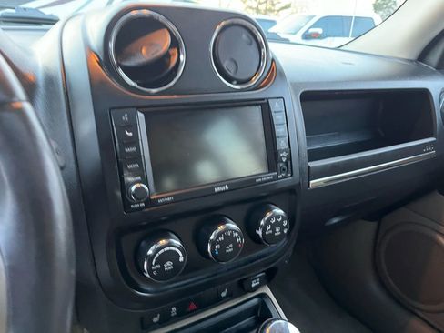 Used 2014 Jeep Patriot Limited w/ Sun/Sound Group image 28