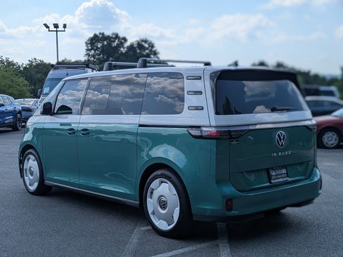 Used 2025 Volkswagen ID. Buzz 1st Edition AWD/4WD image 7