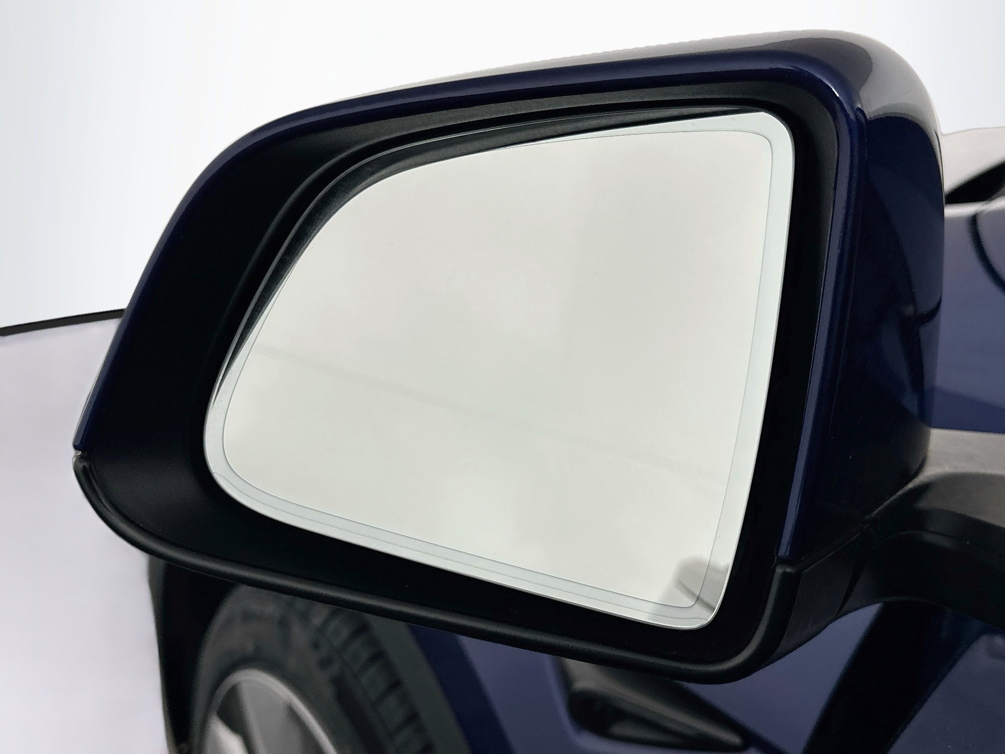 Used 2023 Tesla Model Y Long Range AWD/4WD image 16