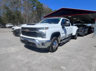 Used 2025 Chevrolet Silverado 3500 LT w/ Safety Package video 3