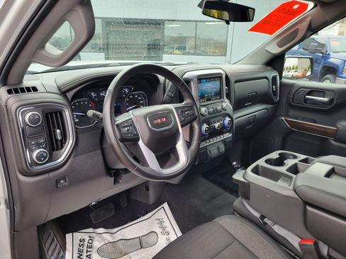 Used 2020 GMC Sierra 1500 Elevation w/ Elevation Value Package image 17