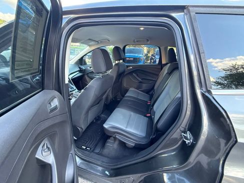 Used 2016 Ford Escape SE FWD image 14