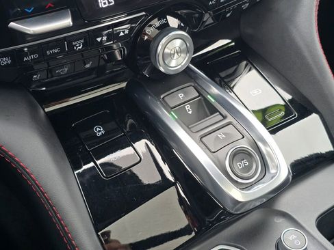 Used 2022 Acura MDX A-Spec image 33