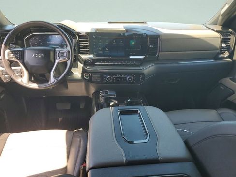 Used 2022 Chevrolet Silverado 1500 ZR2 image 14