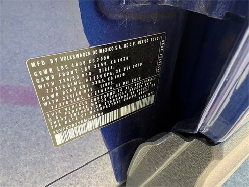 Certified 2022 Volkswagen Taos SE w/ Panoramic Sunroof Package image 29