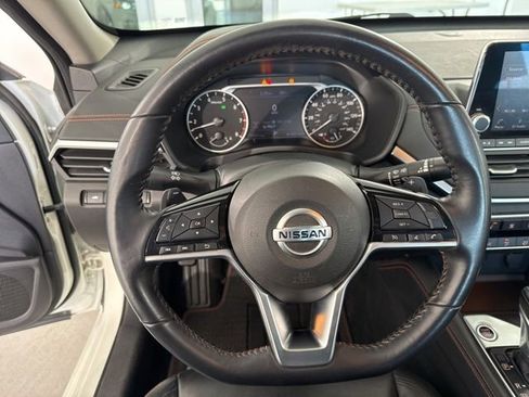 Used 2019 Nissan Altima 2.5 SR w/ SR Premium Package image 30