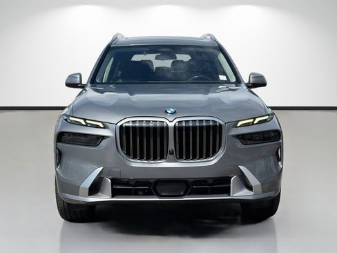 Used 2023 BMW X7 xDrive40i AWD/4WD image 8