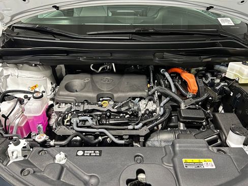 Used 2025 Toyota Sienna XLE w/ XLE Plus Package AWD/4WD image 46