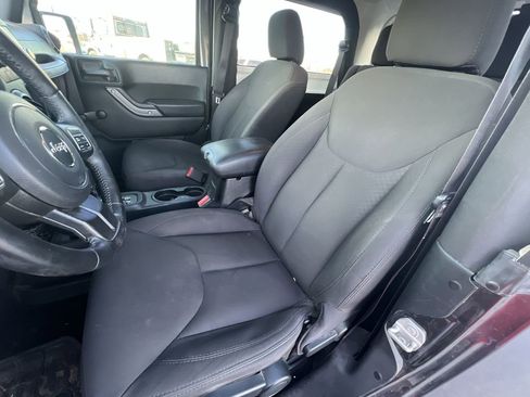 Used 2018 Jeep Wrangler Sport image 21