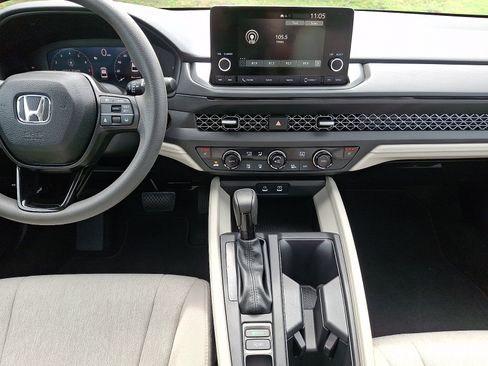 Certified 2024 Honda Accord EX image 15